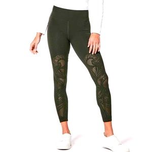 Lululemon Reveal Tight Lattice Paisley 28" Evergreen